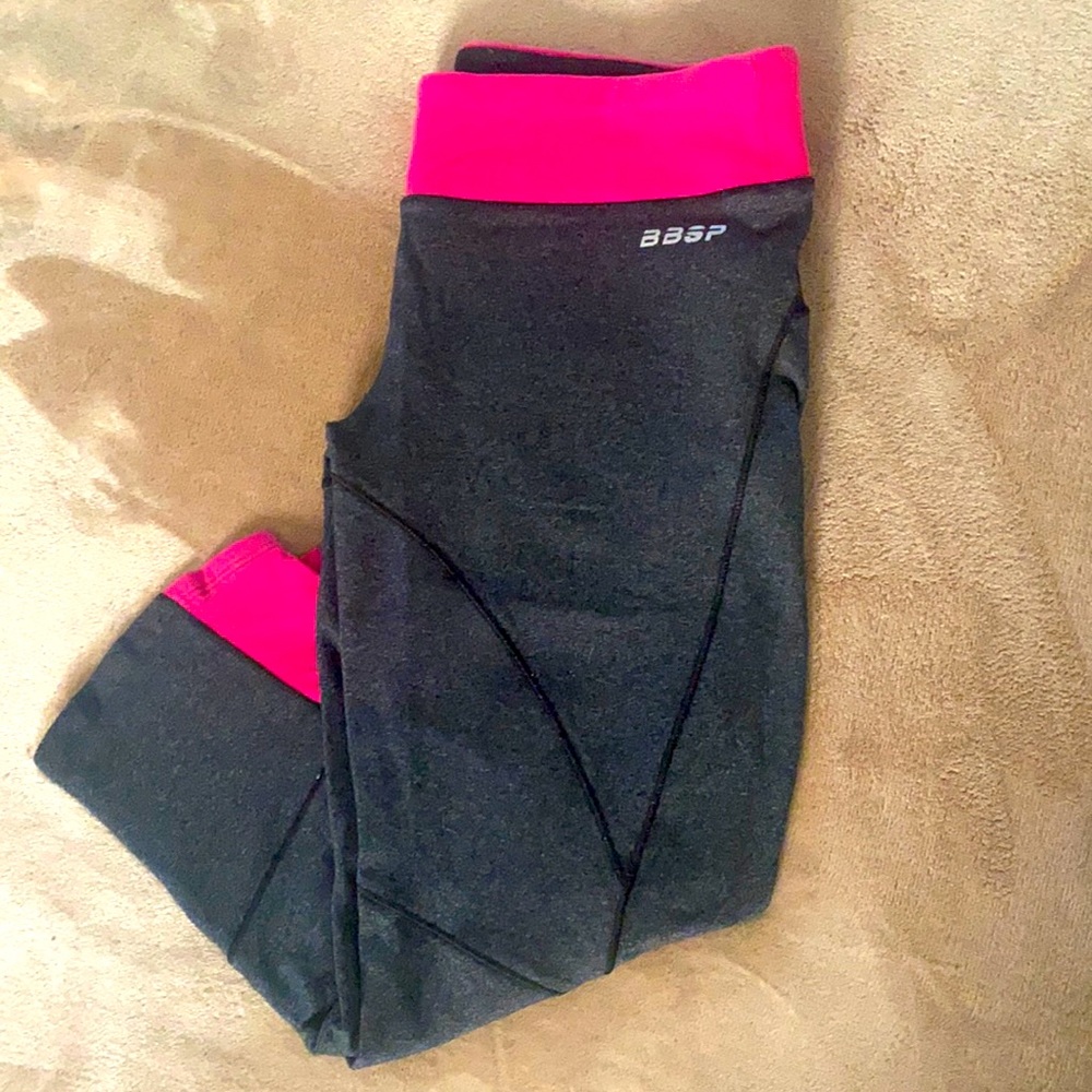 Bebe Sport activewear Capri workout pants. Small.